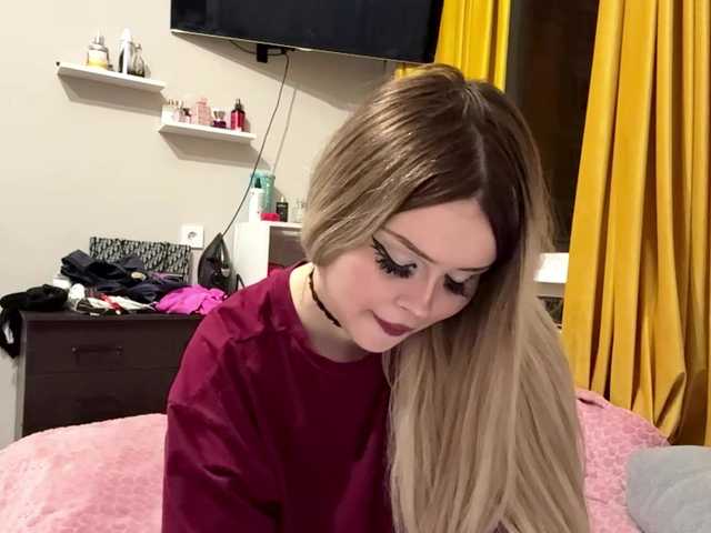 AngelenaBuote live cam on BongaCams