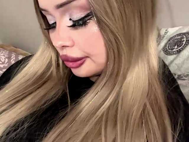 AngelenaBuote live cam on BongaCams