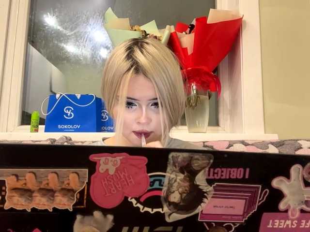AngelenaBuote live cam on BongaCams