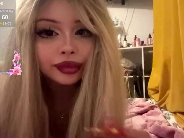 AngelenaBuote live cam on BongaCams