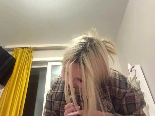 AngelenaBuote live cam on BongaCams