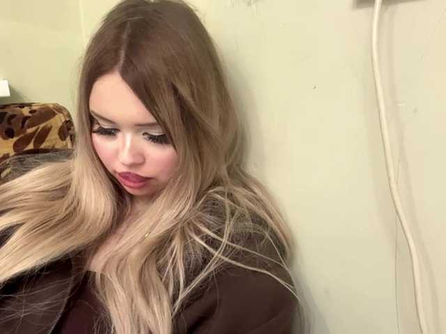 AngelenaBuote live cam on BongaCams