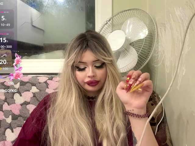 AngelenaBuote live cam on BongaCams
