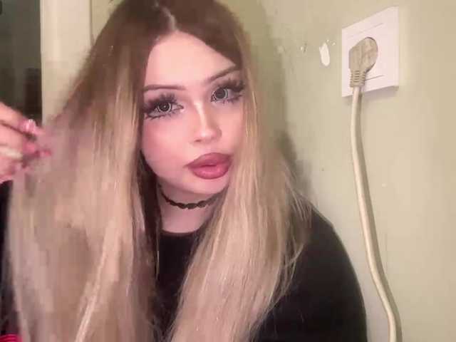 AngelenaBuote live cam on BongaCams
