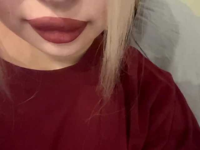 AngelenaBuote live cam on BongaCams