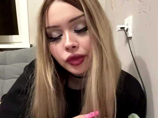 AngelenaBuote live cam on BongaCams