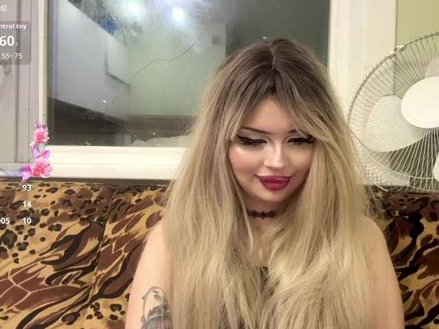 AngelenaBuote live cam on BongaCams