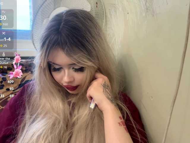 AngelenaBuote live cam on BongaCams
