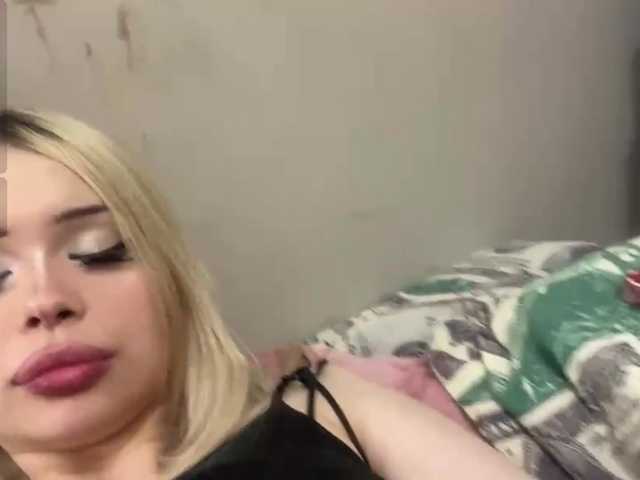 AngelenaBuote live cam on BongaCams