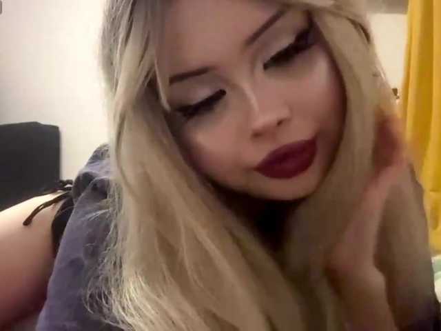 AngelenaBuote live cam on BongaCams