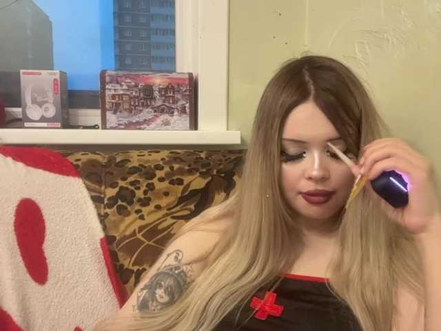 AngelenaBuote live cam on 
