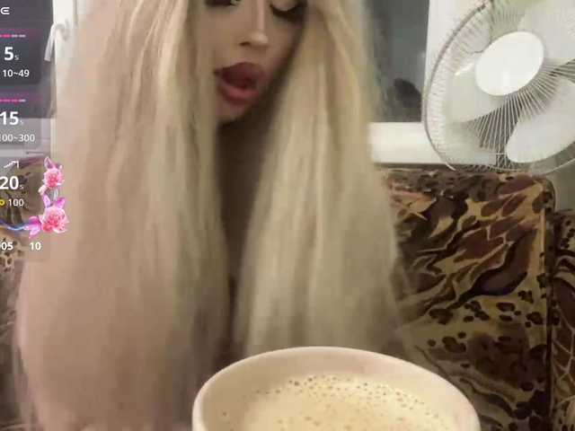AngelenaBuote live cam on BongaCams
