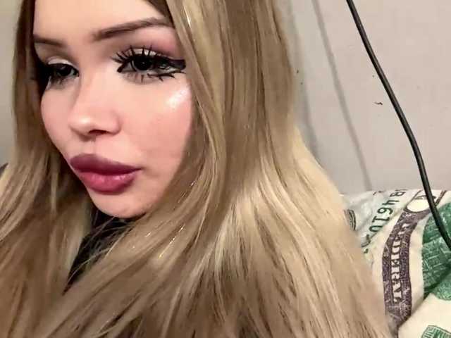 AngelenaBuote live cam on BongaCams