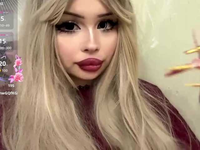 AngelenaBuote live cam on BongaCams