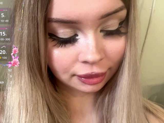 AngelenaBuote live cam on BongaCams