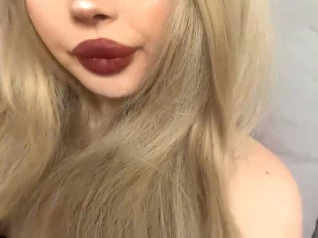 AngelenaBuote live cam on BongaCams