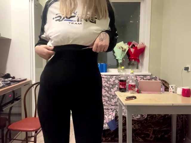 AngelenaBuote live cam on BongaCams