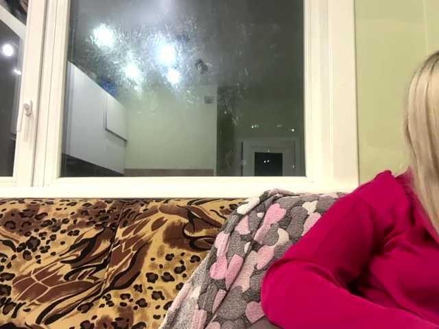 AngelenaBuote live cam