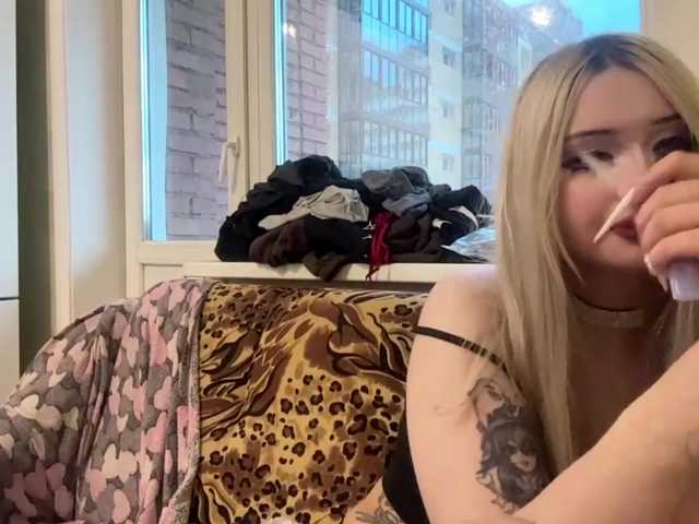 AngelenaBuote live cam on BongaCams