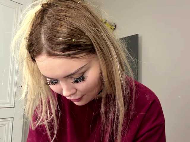 AngelenaBuote live cam on BongaCams