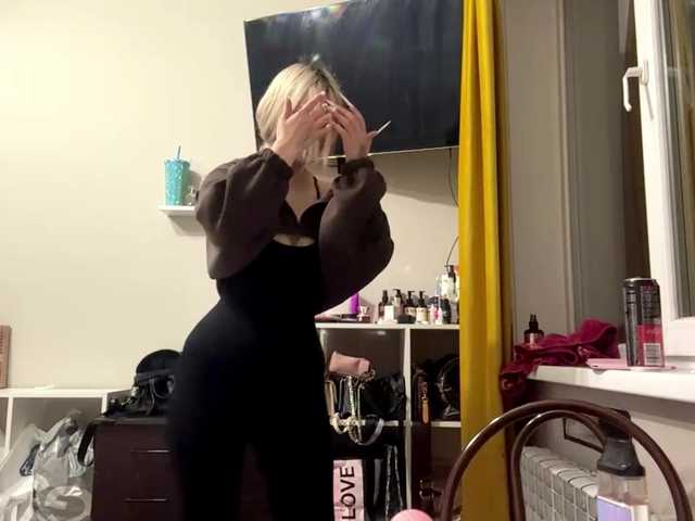 AngelenaBuote live cam on BongaCams