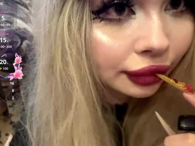 AngelenaBuote live cam on BongaCams