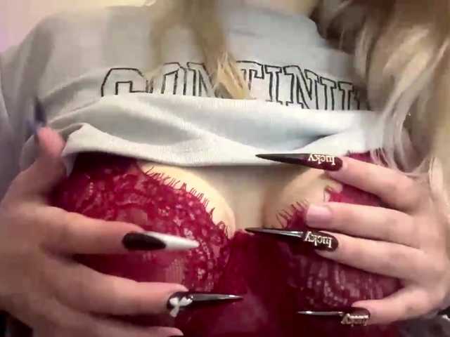 AngelenaBuote live cam on BongaCams