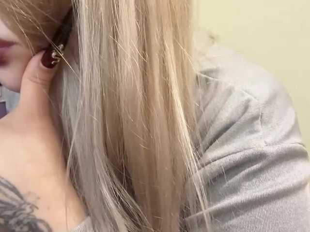 AngelenaBuote live cam on BongaCams