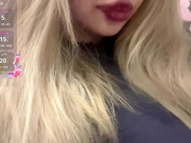 AngelenaBuote live cam on BongaCams