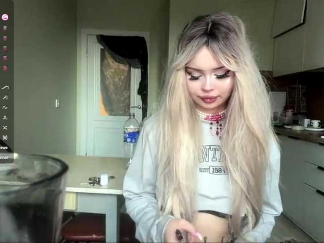 AngelenaBuote live webcam show