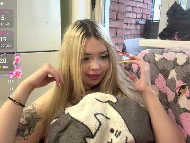 AngelenaBuote live cam on BongaCams