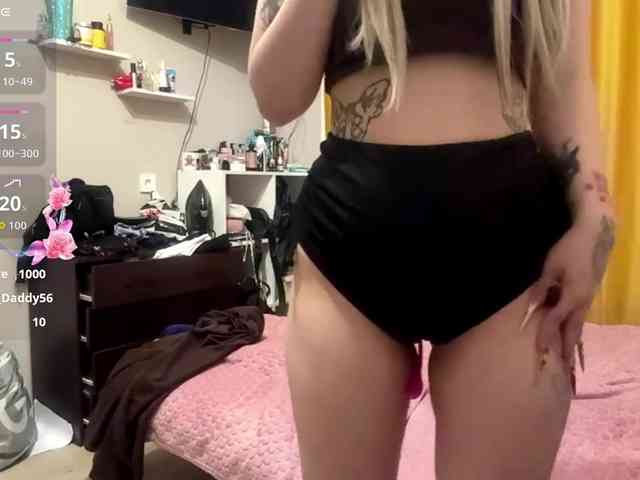 AngelenaBuote webcam