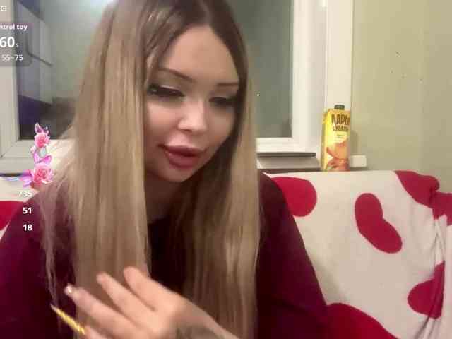 AngelenaBuote webcam