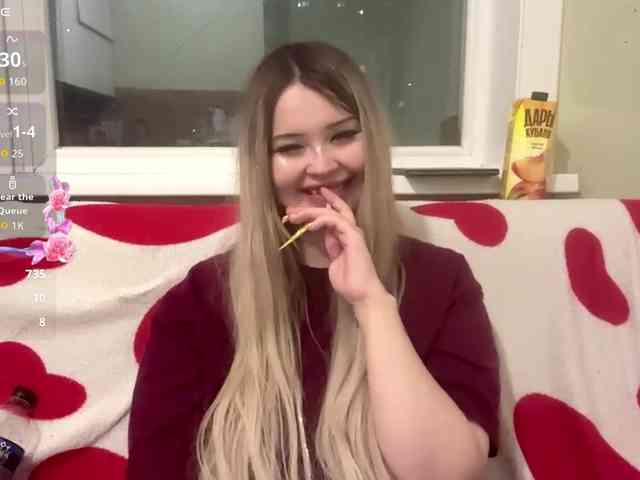 AngelenaBuote webcam
