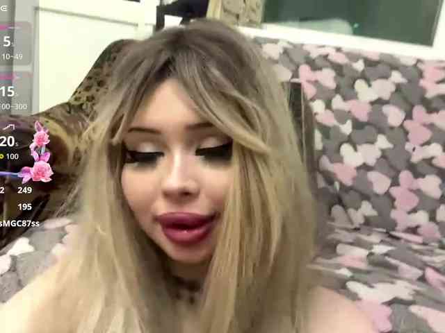 AngelenaBuote webcam