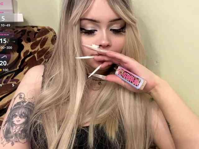 AngelenaBuote webcam