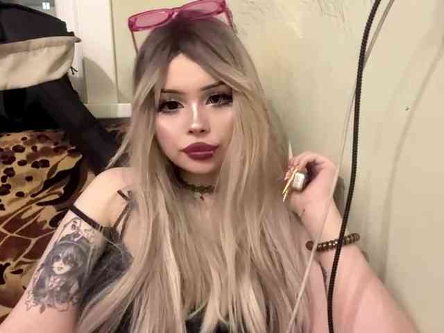 AngelenaBuote webcam