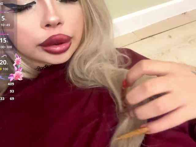 AngelenaBuote webcam
