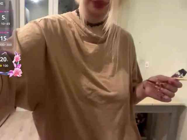 AngelenaBuote webcam