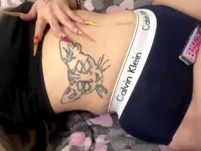 AngelenaBuote webcam
