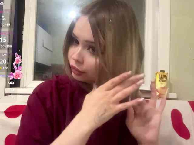 AngelenaBuote webcam