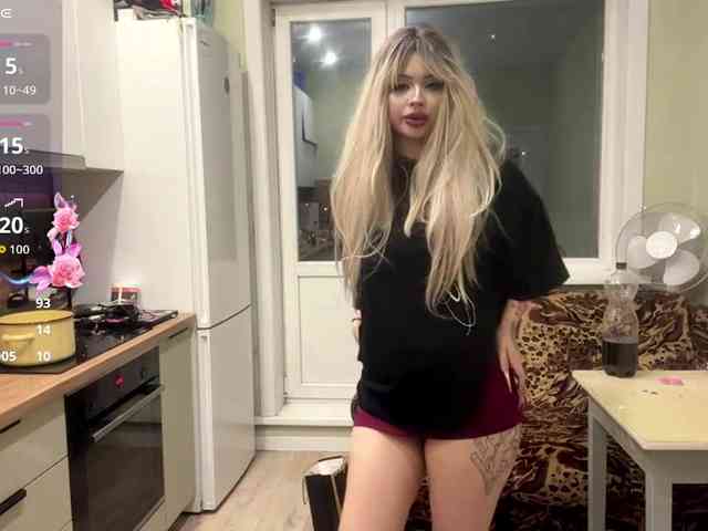AngelenaBuote webcam