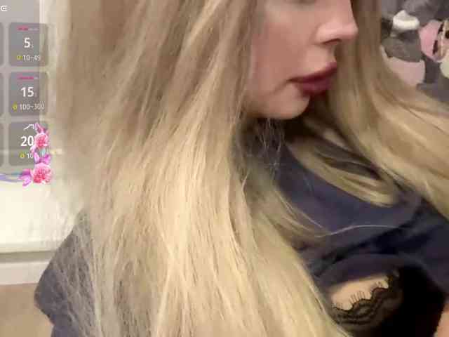 AngelenaBuote webcam