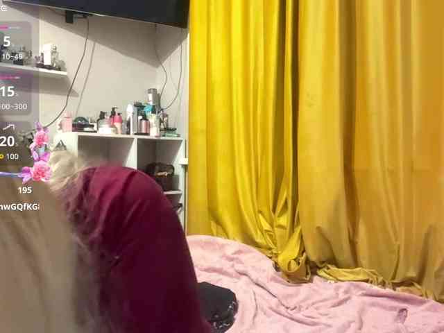 AngelenaBuote webcam