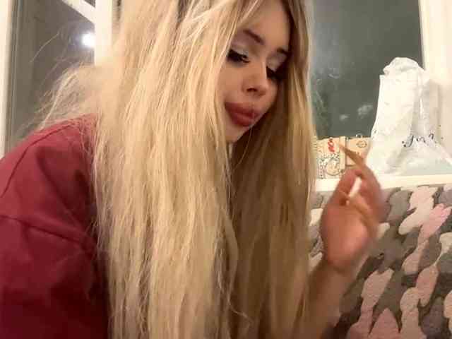 AngelenaBuote webcam