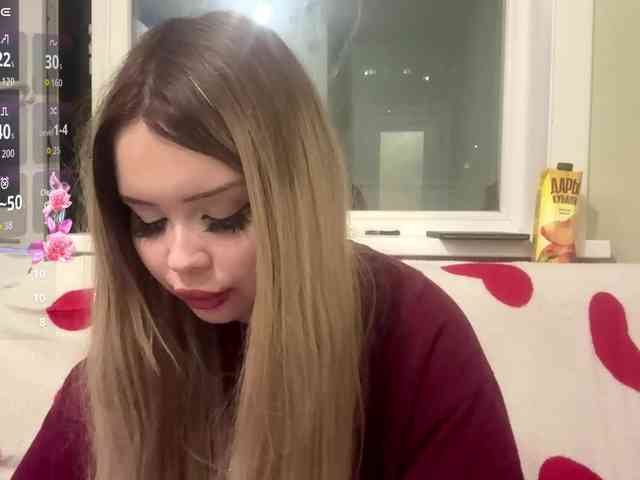 AngelenaBuote webcam