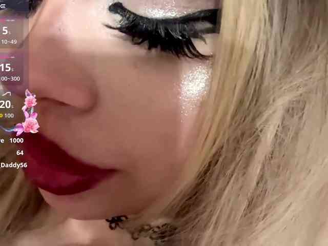 AngelenaBuote webcam