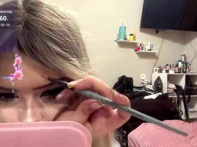 AngelenaBuote webcam