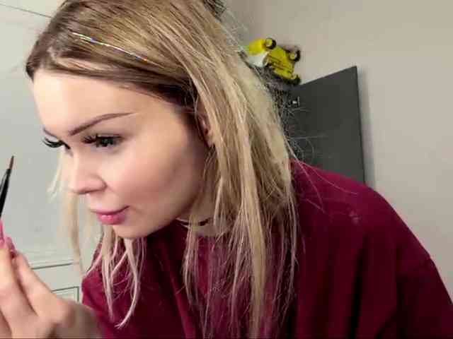 AngelenaBuote webcam