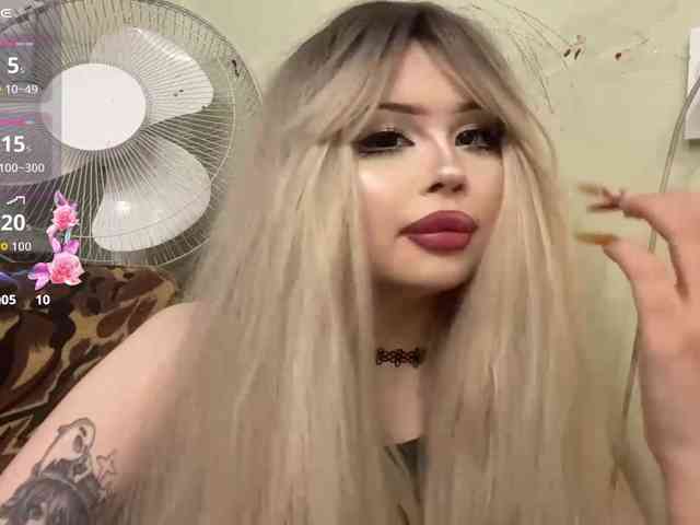 AngelenaBuote webcam